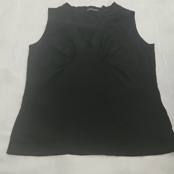 Club Monaco Black Fitted Sleeveless Tank Top - Picture 13 of 16
